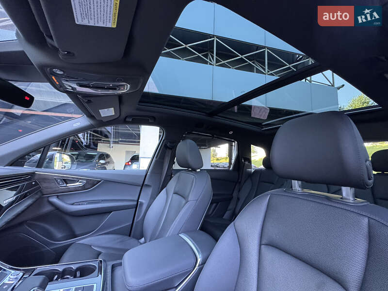Позашляховик / Кросовер Audi Q7 2019 в Києві