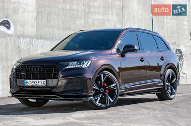 Audi Q7 2021
