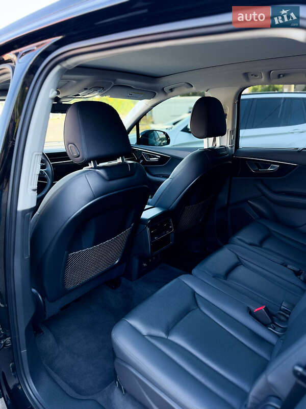 Позашляховик / Кросовер Audi Q7 2022 в Одесі фото 12 Позашляховик / Кросовер Audi Q7 2022 в Одесі