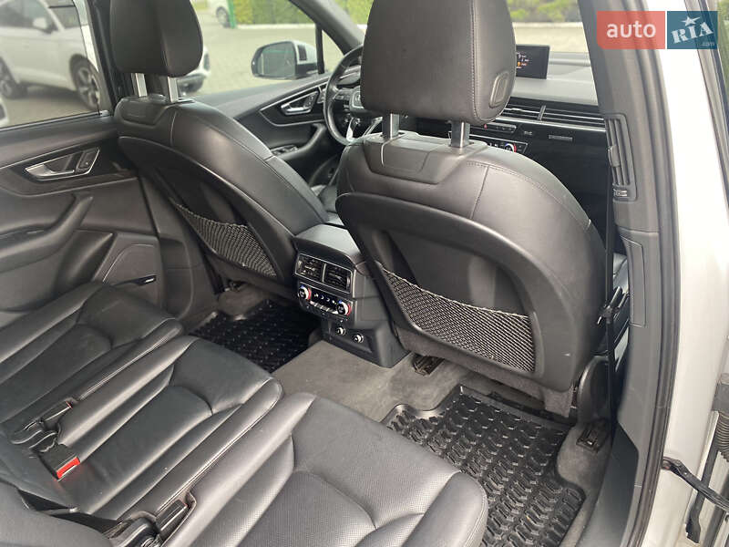 Внедорожник / Кроссовер Audi Q7 2018 в Луцке