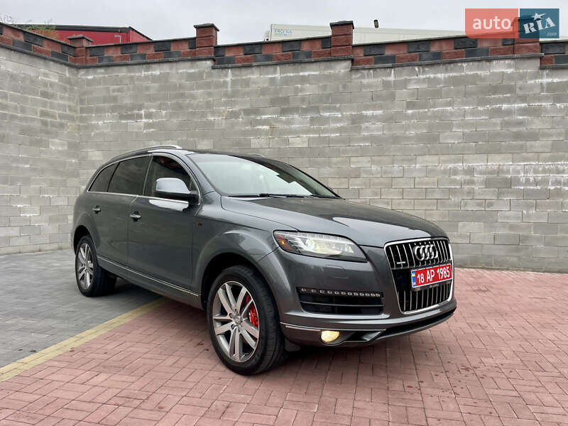 Внедорожник / Кроссовер Audi Q7 2015 в Ровно