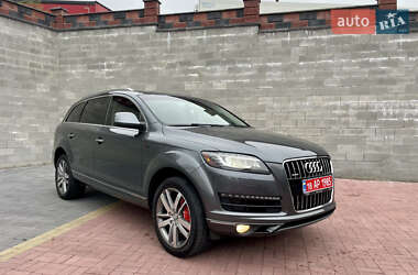 Позашляховик / Кросовер Audi Q7 2015 в 