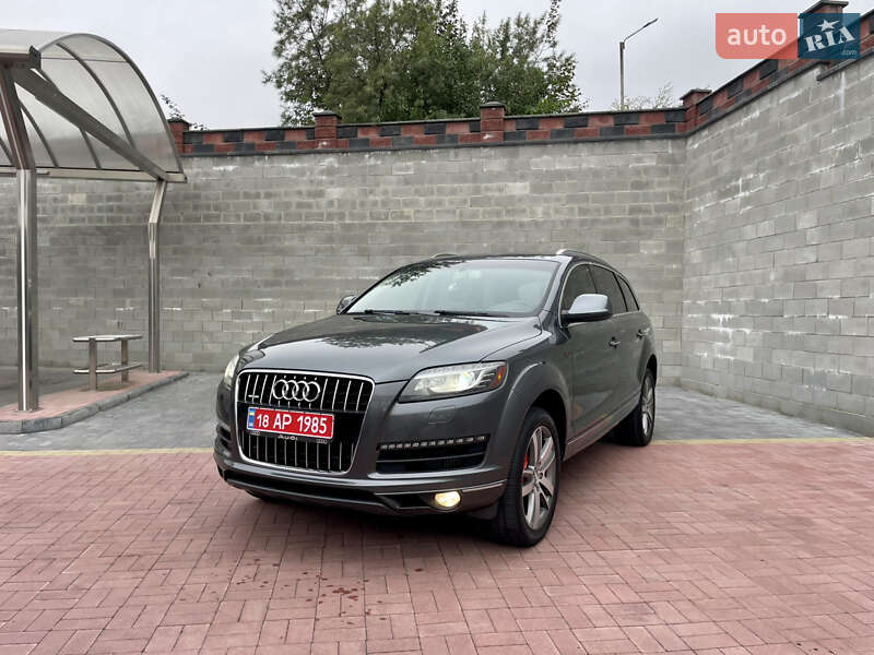 Внедорожник / Кроссовер Audi Q7 2015 в Ровно