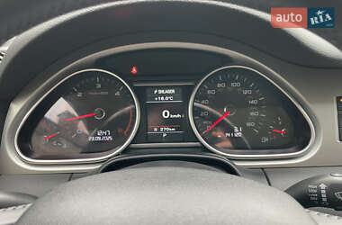 Позашляховик / Кросовер Audi Q7 2015 в 