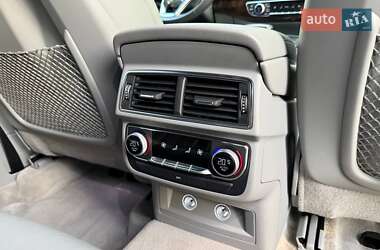 Позашляховик / Кросовер Audi Q7 2017 в 