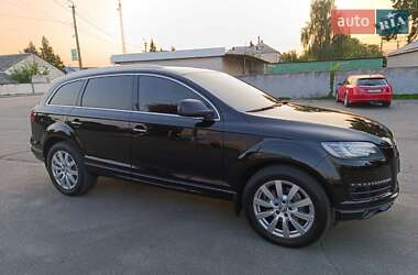 Позашляховик / Кросовер Audi Q7 2013 в 