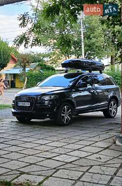 Позашляховик / Кросовер Audi Q7 2014 в 