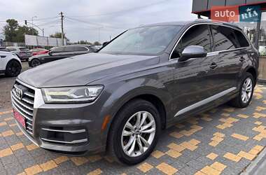 Позашляховик / Кросовер Audi Q7 2018 в 
