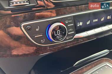 Позашляховик / Кросовер Audi Q7 2018 в 