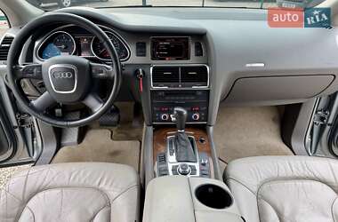 Внедорожник / Кроссовер Audi Q7 2006 в 