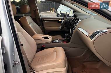 Внедорожник / Кроссовер Audi Q7 2014 в 