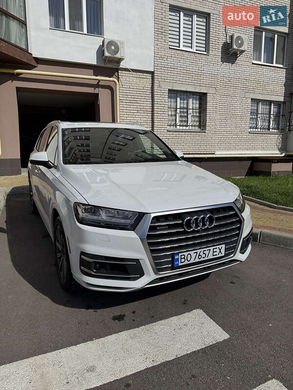 Позашляховик / Кросовер Audi Q7 2017 в Тернополі