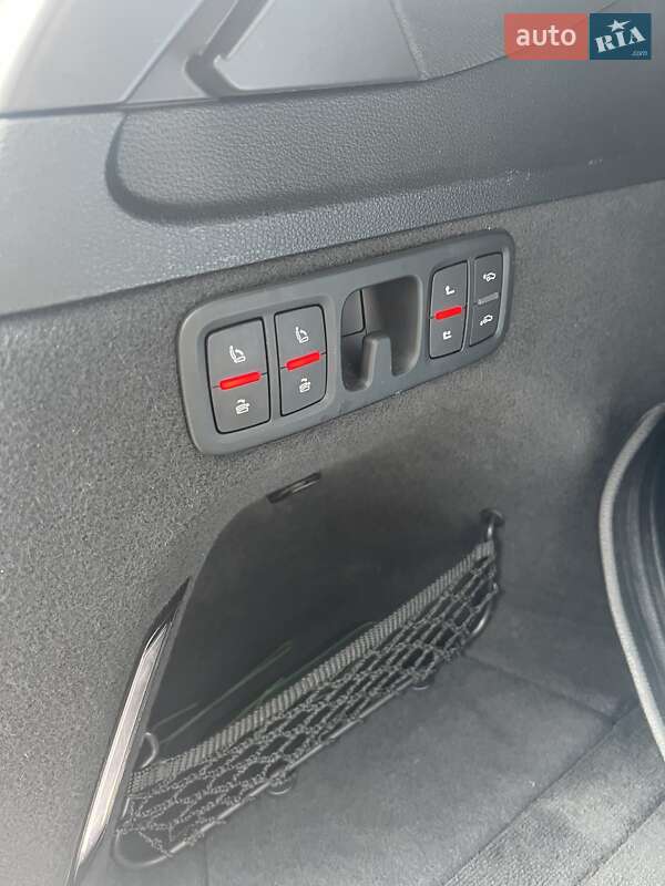 Внедорожник / Кроссовер Audi Q7 2015 в Виннице