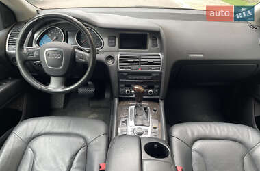 Внедорожник / Кроссовер Audi Q7 2007 в 