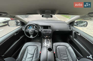 Внедорожник / Кроссовер Audi Q7 2007 в 