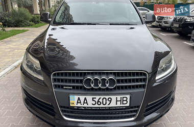 Внедорожник / Кроссовер Audi Q7 2007 в 