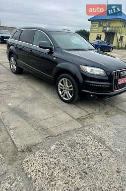 Позашляховик / Кросовер Audi Q7 2012 в 