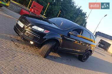 Внедорожник / Кроссовер Audi Q7 2008 в 