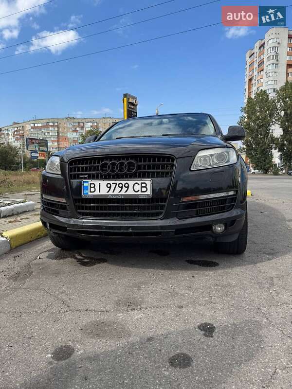 Внедорожник / Кроссовер Audi Q7 2007 в Полтаве