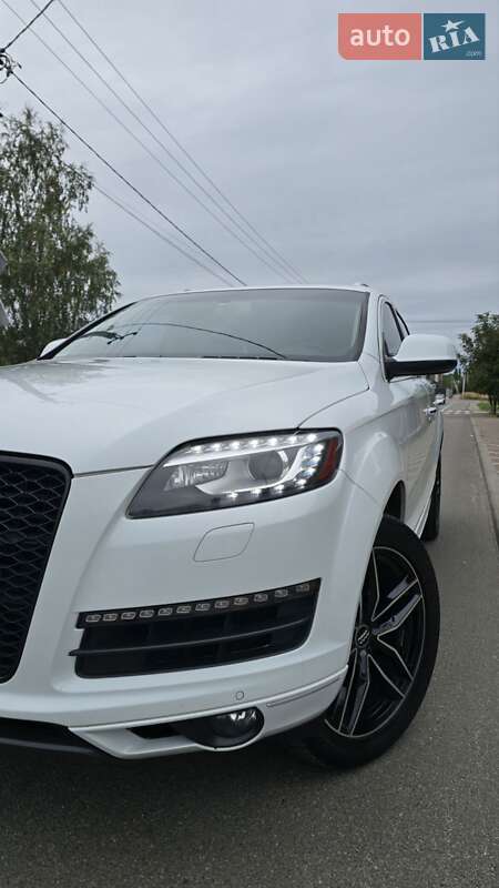 Внедорожник / Кроссовер Audi Q7 2013 в Киеве