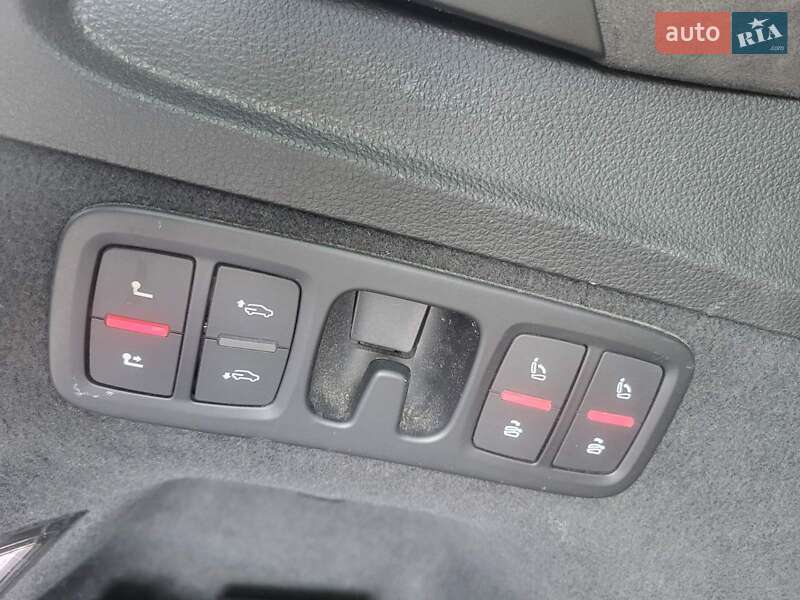 Позашляховик / Кросовер Audi Q7 2015 в Тернополі