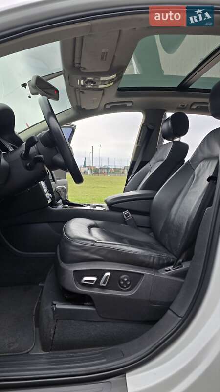 Внедорожник / Кроссовер Audi Q7 2013 в Киеве