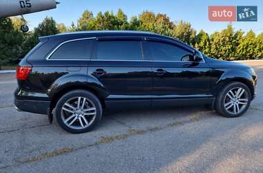 Внедорожник / Кроссовер Audi Q7 2006 в 