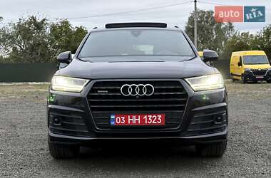 Внедорожник / Кроссовер Audi Q7 2019 в 