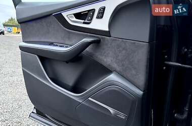 Внедорожник / Кроссовер Audi Q7 2019 в 
