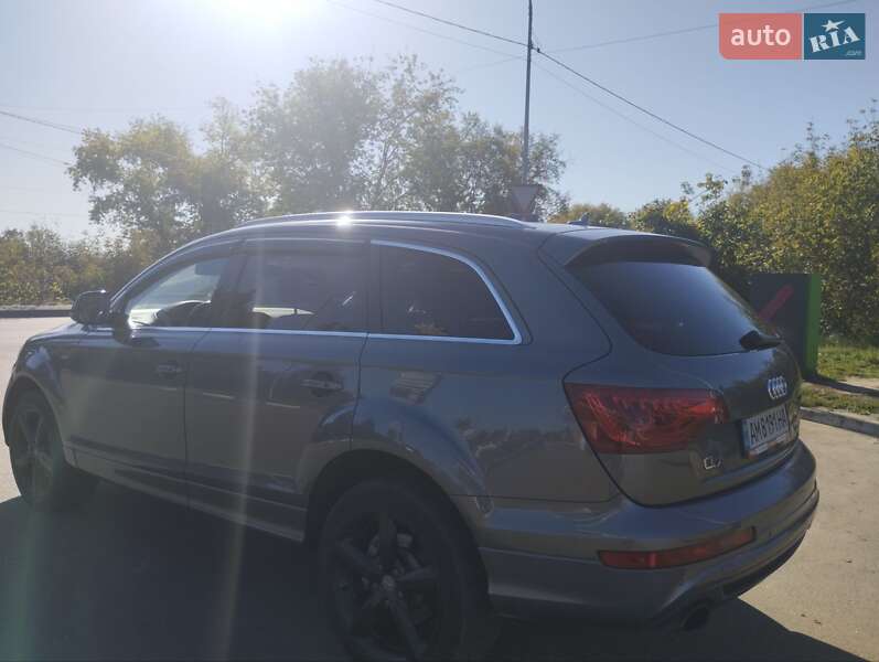 Позашляховик / Кросовер Audi Q7 2013 в Сумах
