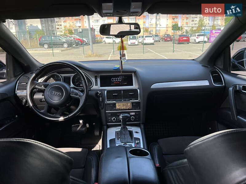 Позашляховик / Кросовер Audi Q7 2012 в Вінниці