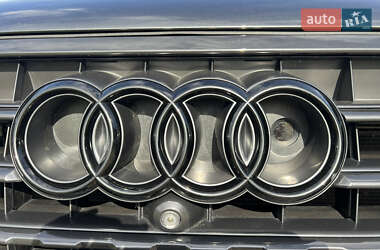 Внедорожник / Кроссовер Audi Q7 2017 в 