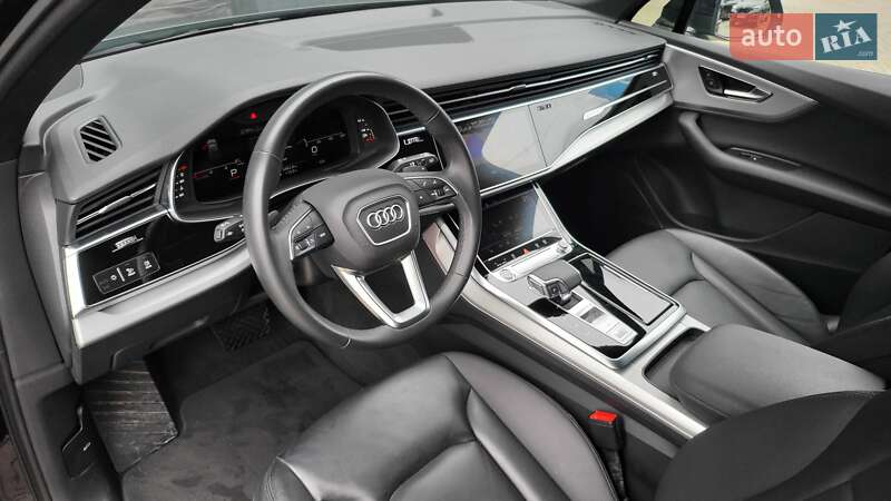 Позашляховик / Кросовер Audi Q7 2020 в Вінниці
