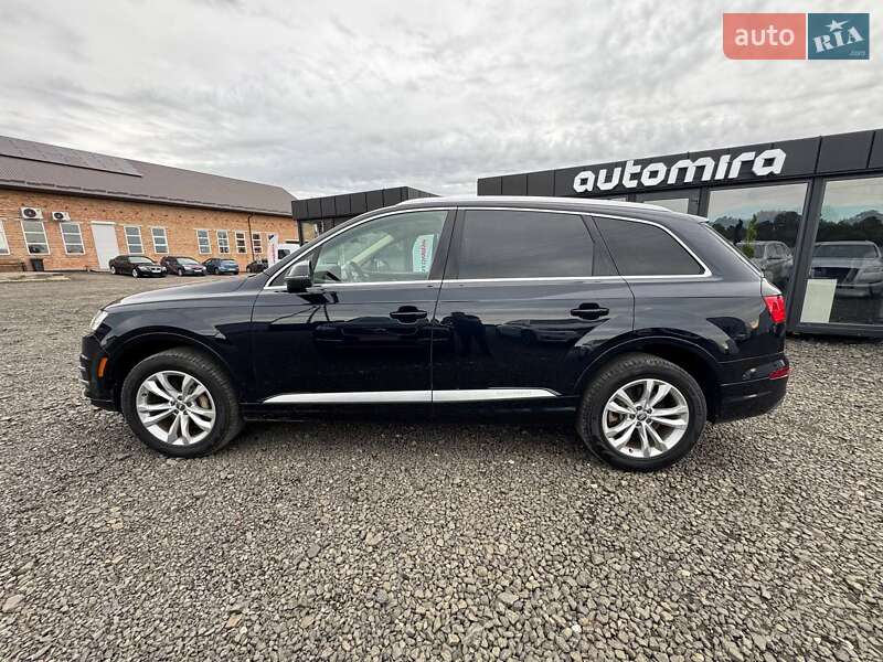 Позашляховик / Кросовер Audi Q7 2017 в Луцьку