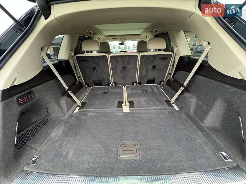 Позашляховик / Кросовер Audi Q7 2017 в Луцьку