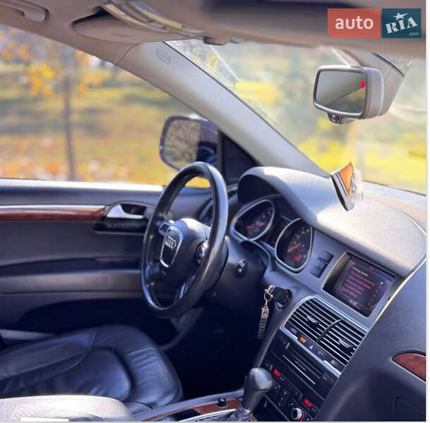 Позашляховик / Кросовер Audi Q7 2011 в Ізмаїлі