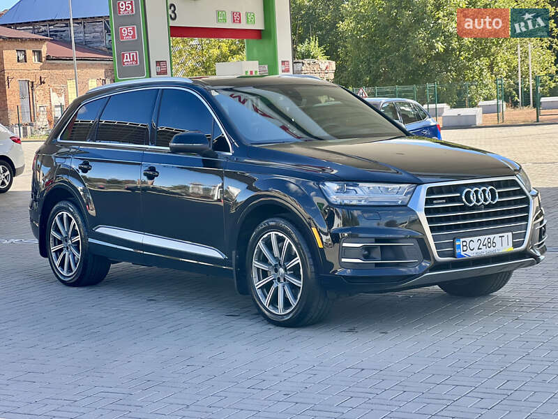 Позашляховик / Кросовер Audi Q7 2018 в Житомирі