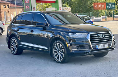 Внедорожник / Кроссовер Audi Q7 2018 в 