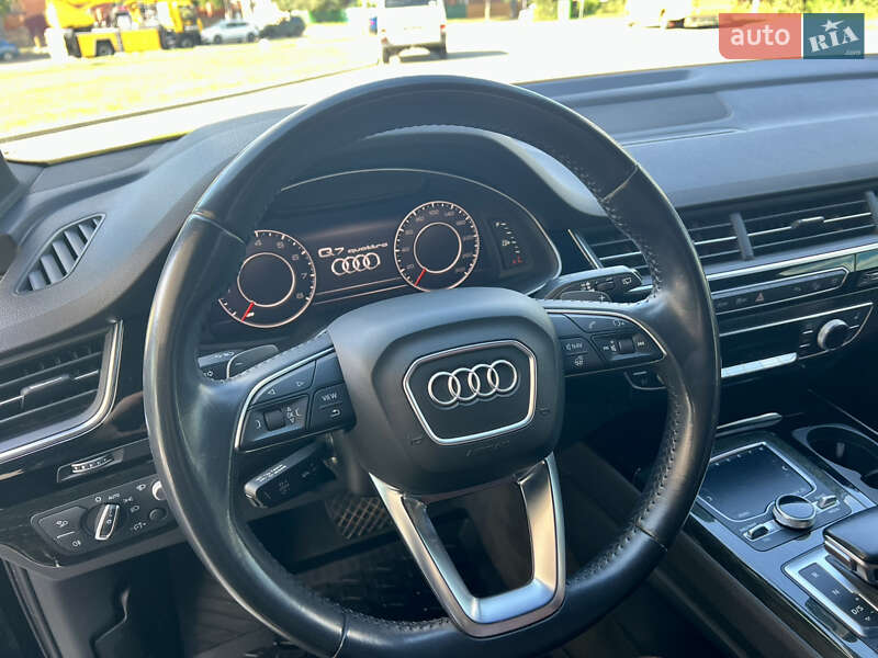 Позашляховик / Кросовер Audi Q7 2018 в Житомирі