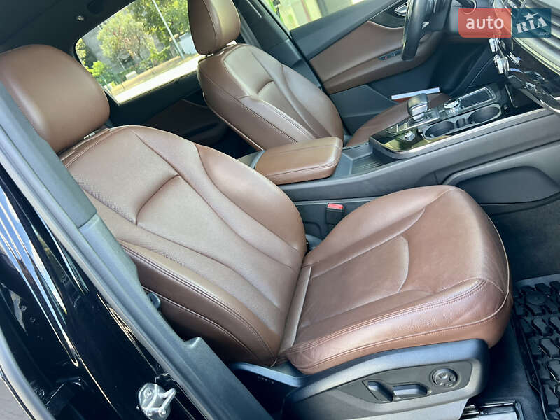 Позашляховик / Кросовер Audi Q7 2018 в Житомирі