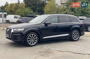 Позашляховик / Кросовер Audi Q7 2017 в 