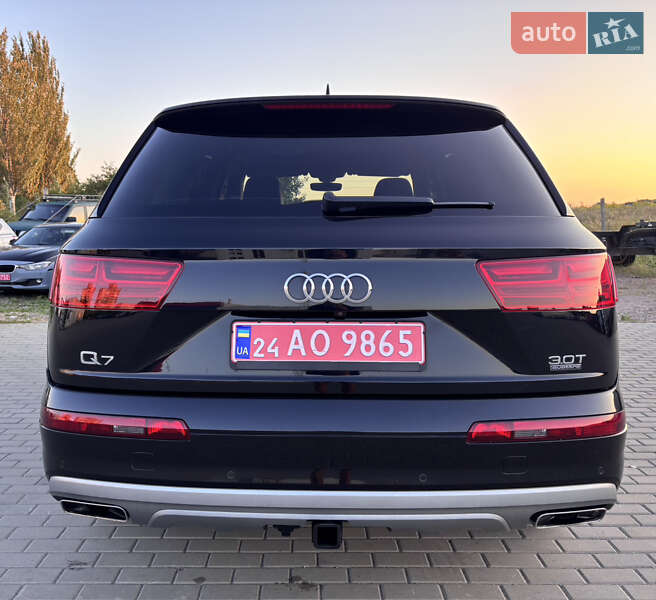 Внедорожник / Кроссовер Audi Q7 2017 в Черкассах