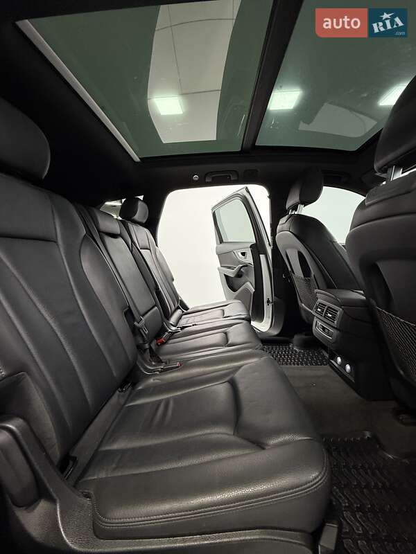 Позашляховик / Кросовер Audi Q7 2018 в Одесі