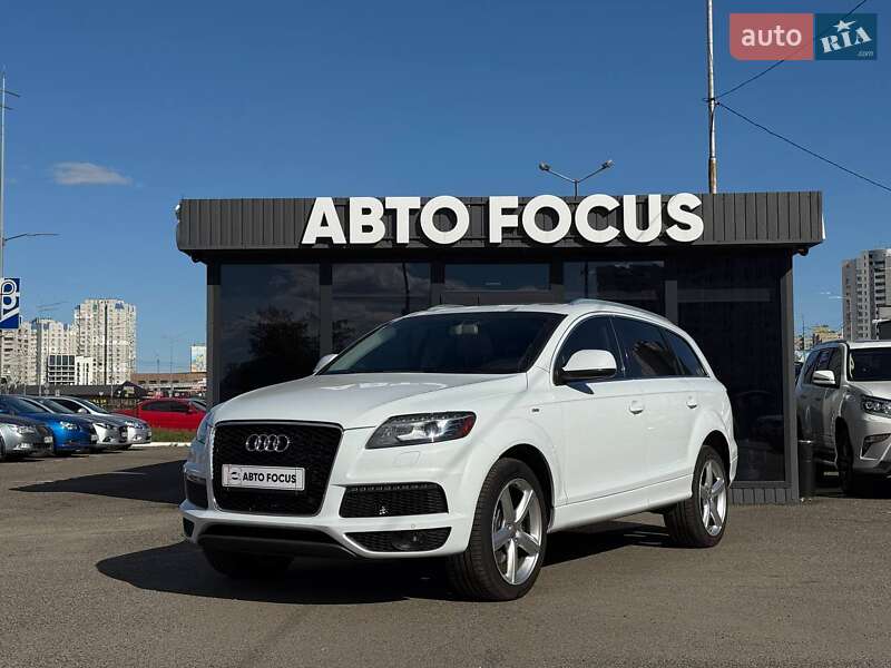 Внедорожник / Кроссовер Audi Q7 2013 в Киеве