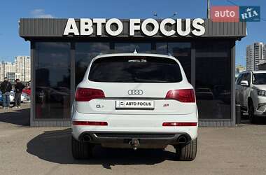Позашляховик / Кросовер Audi Q7 2013 в 