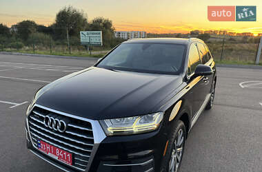 Позашляховик / Кросовер Audi Q7 2016 в 