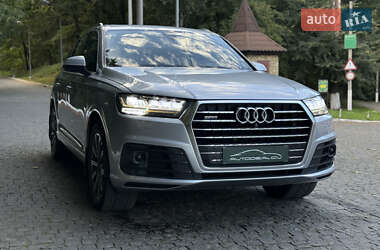Audi Q7 2016