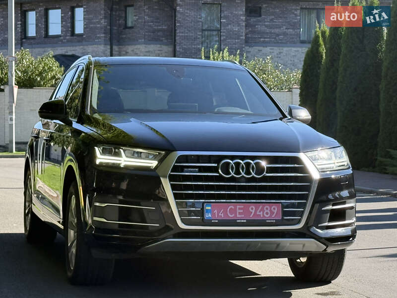 Внедорожник / Кроссовер Audi Q7 2017 в Киеве