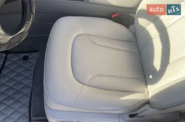 Позашляховик / Кросовер Audi Q7 2012 в 