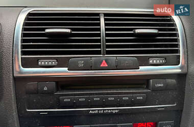 Внедорожник / Кроссовер Audi Q7 2006 в 